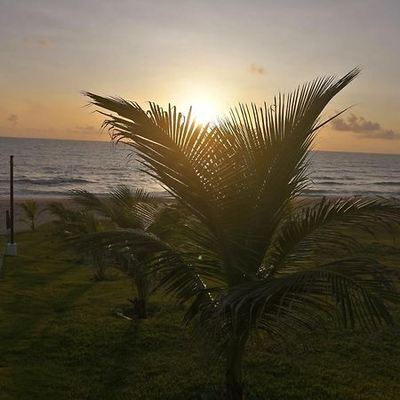 The Fountains 110 - Apartamento Em Lindo Condominio Pe Na Areia Da Praia Das Fontes Em Beberibe - Ce Dış mekan fotoğraf
