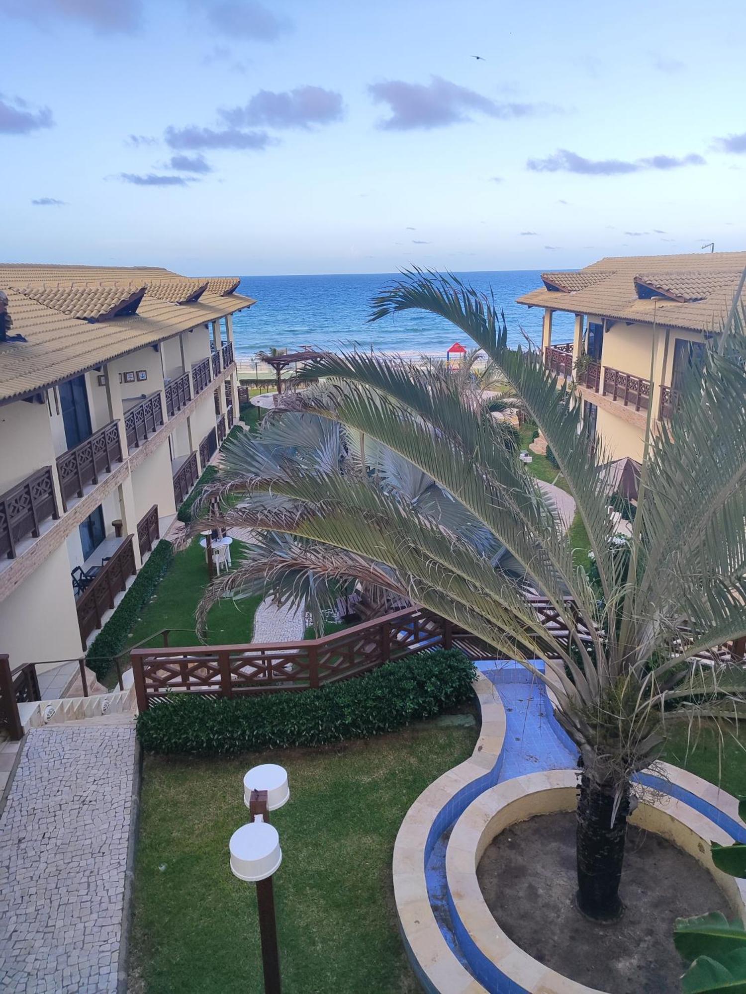The Fountains 110 - Apartamento Em Lindo Condominio Pe Na Areia Da Praia Das Fontes Em Beberibe - Ce Dış mekan fotoğraf